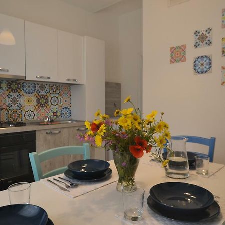 Case Degli Avi, Camere Nel Borgo Marinaro Pozzallo Bagian luar foto