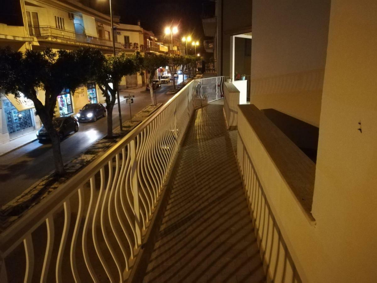 Case Degli Avi, Camere Nel Borgo Marinaro Pozzallo Bagian luar foto